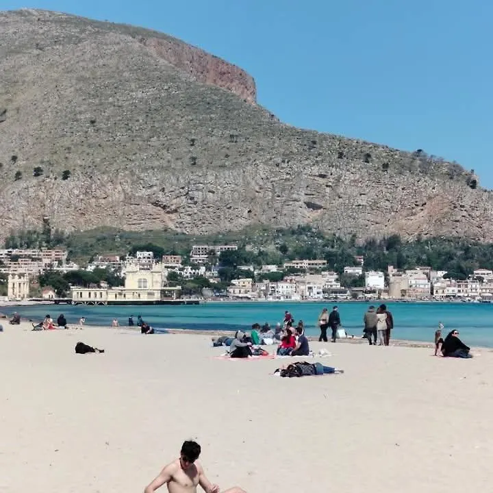 Mondello Juno'S Rooms Palermo Vendégház